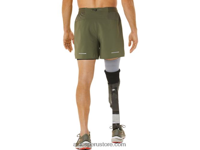 RPVB1122 verde manto/negro rendimiento Asics carretera hombre 2-n-1 5in short