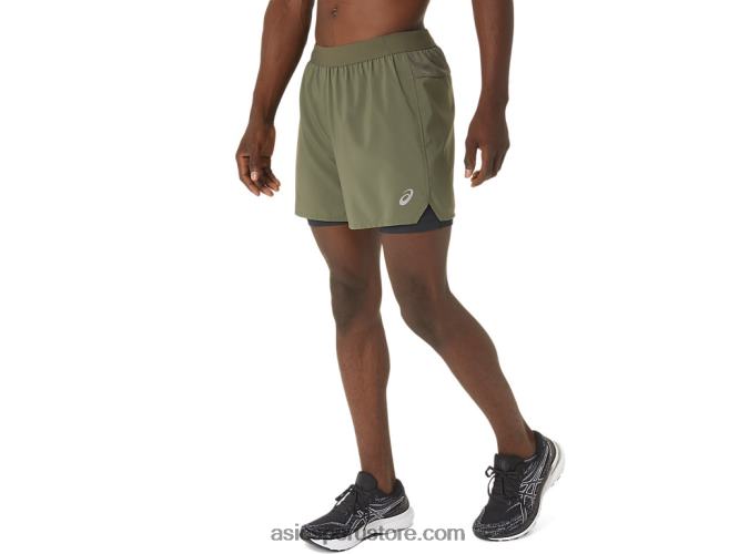 RPVB1122 verde manto/negro rendimiento Asics carretera hombre 2-n-1 5in short