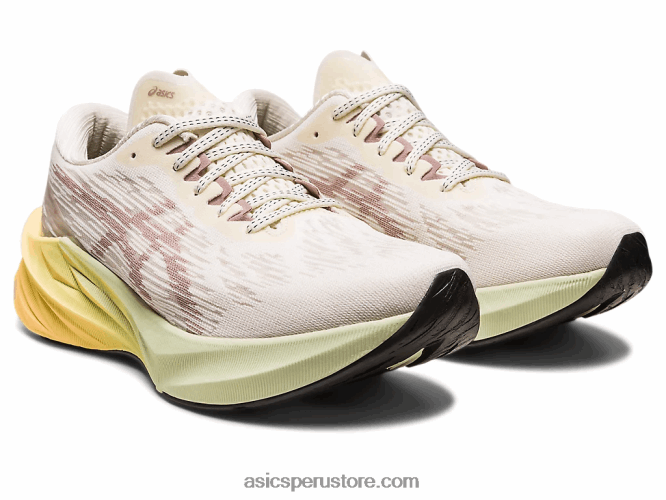 RPVB2870 crema/cervatillo Asics novablasto 3