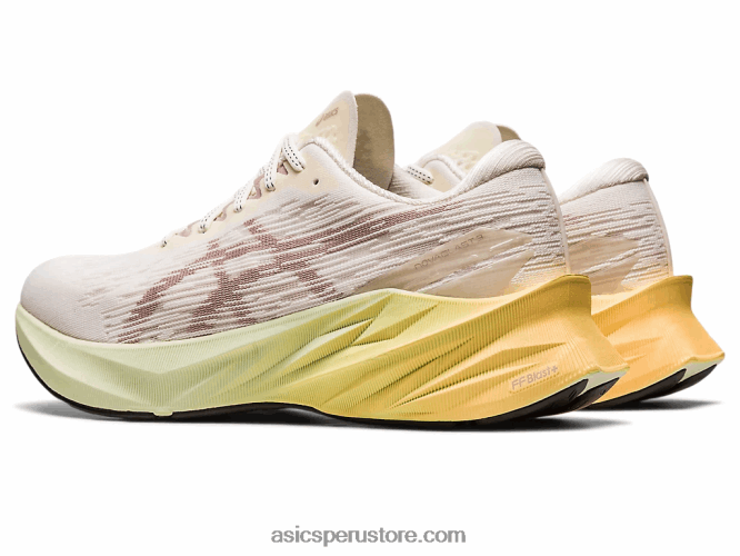 RPVB2870 crema/cervatillo Asics novablasto 3